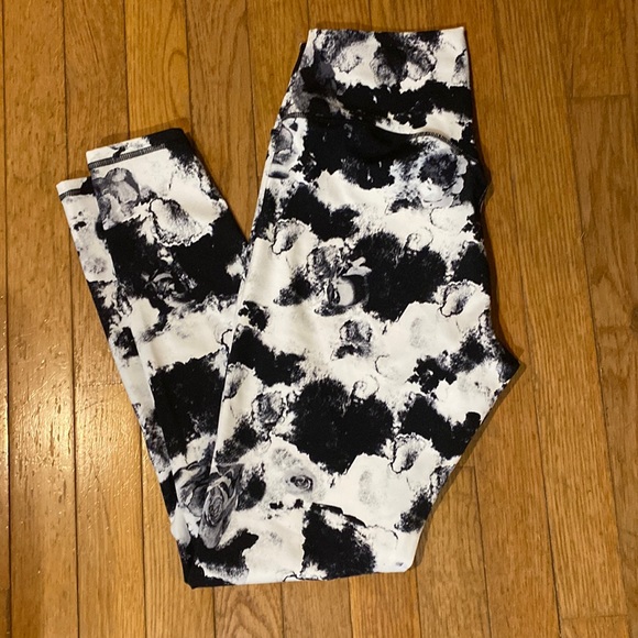 BUFFBUNNY DEFY LEGGINGS black rose M - Picture 3 of 7